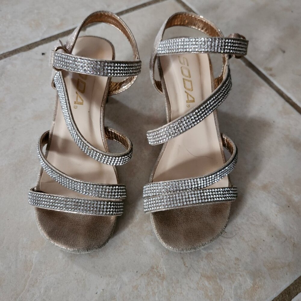 Little girl heels